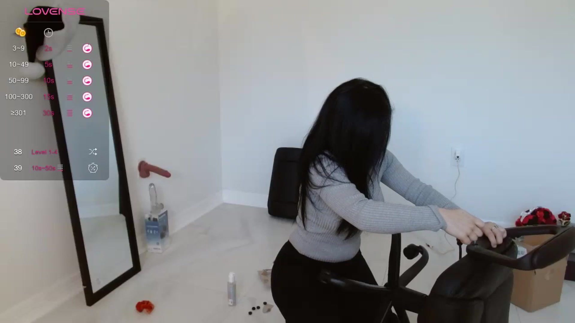 Gallery image thumbnail from Emoxbunny's myfreecams stream on, 12/11/2023, 17:12 image 19 of 20
