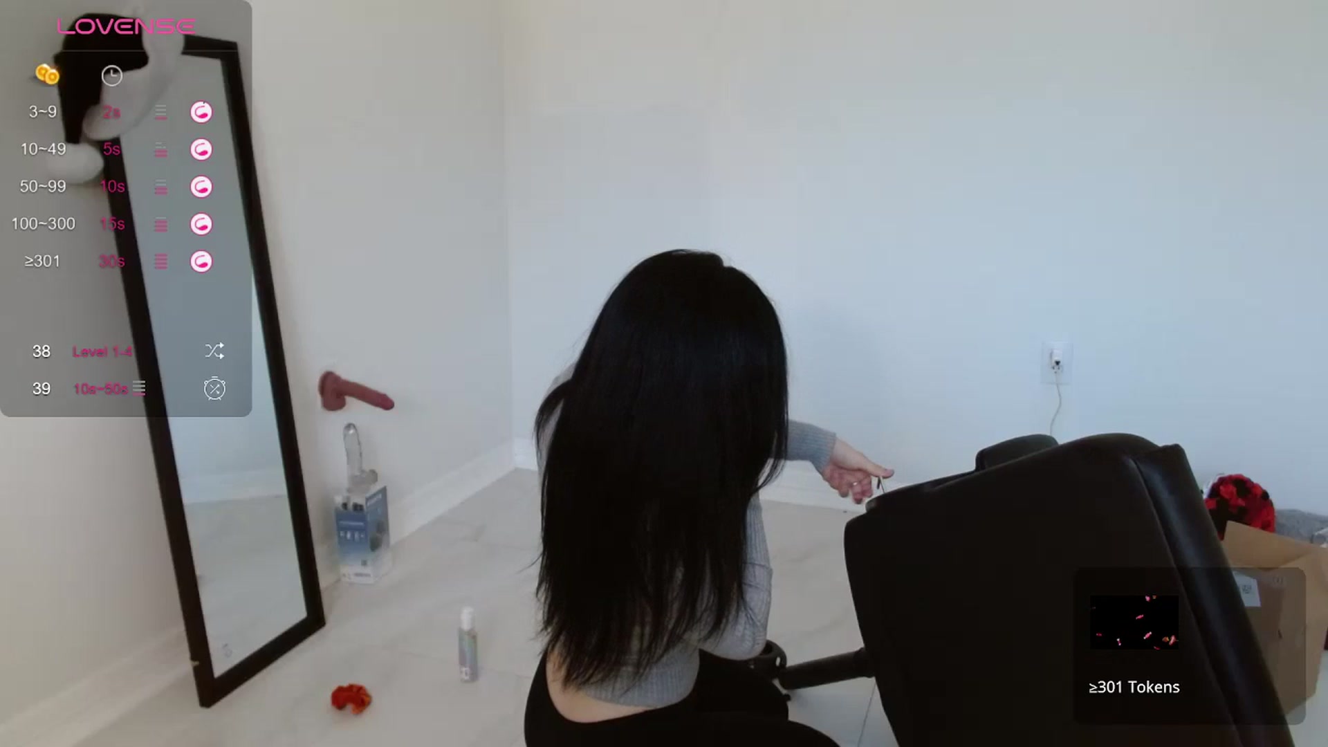 Gallery image thumbnail from Emoxbunny's myfreecams stream on, 12/11/2023, 18:48 image 2 of 20
