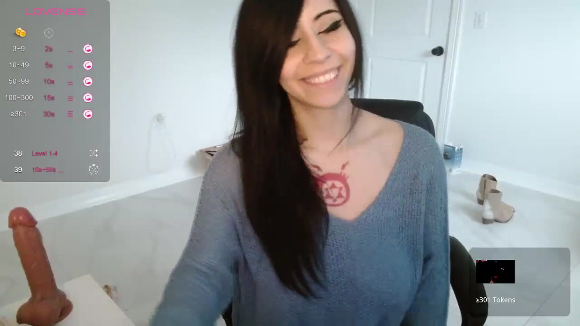 Gallery image thumbnail from Emoxbunny's myfreecams stream on, 12/13/2023, 17:54 image 7 of 20