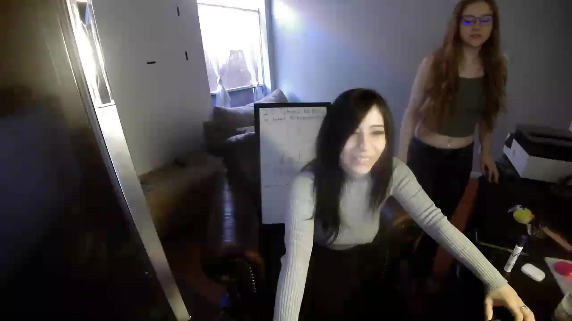 Gallery image thumbnail from Emoxbunny's myfreecams stream on, 12/17/2023, 17:24 image 14 of 20