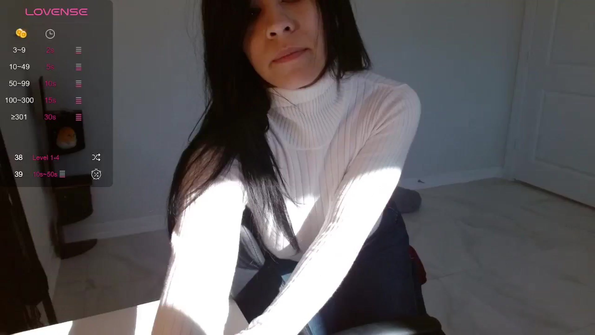 Gallery image thumbnail from Emoxbunny's myfreecams stream on, 12/18/2023, 20:48 image 1 of 20