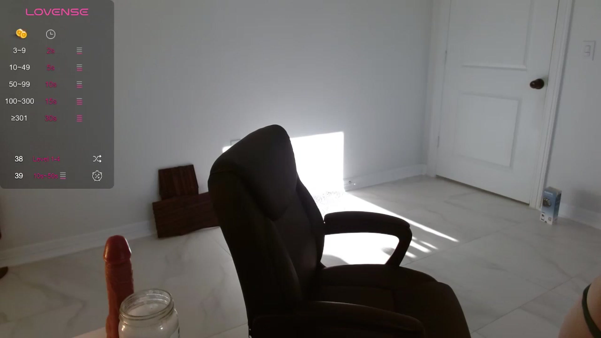 Gallery image thumbnail from Emoxbunny's myfreecams stream on, 12/18/2023, 22:33 image 2 of 20