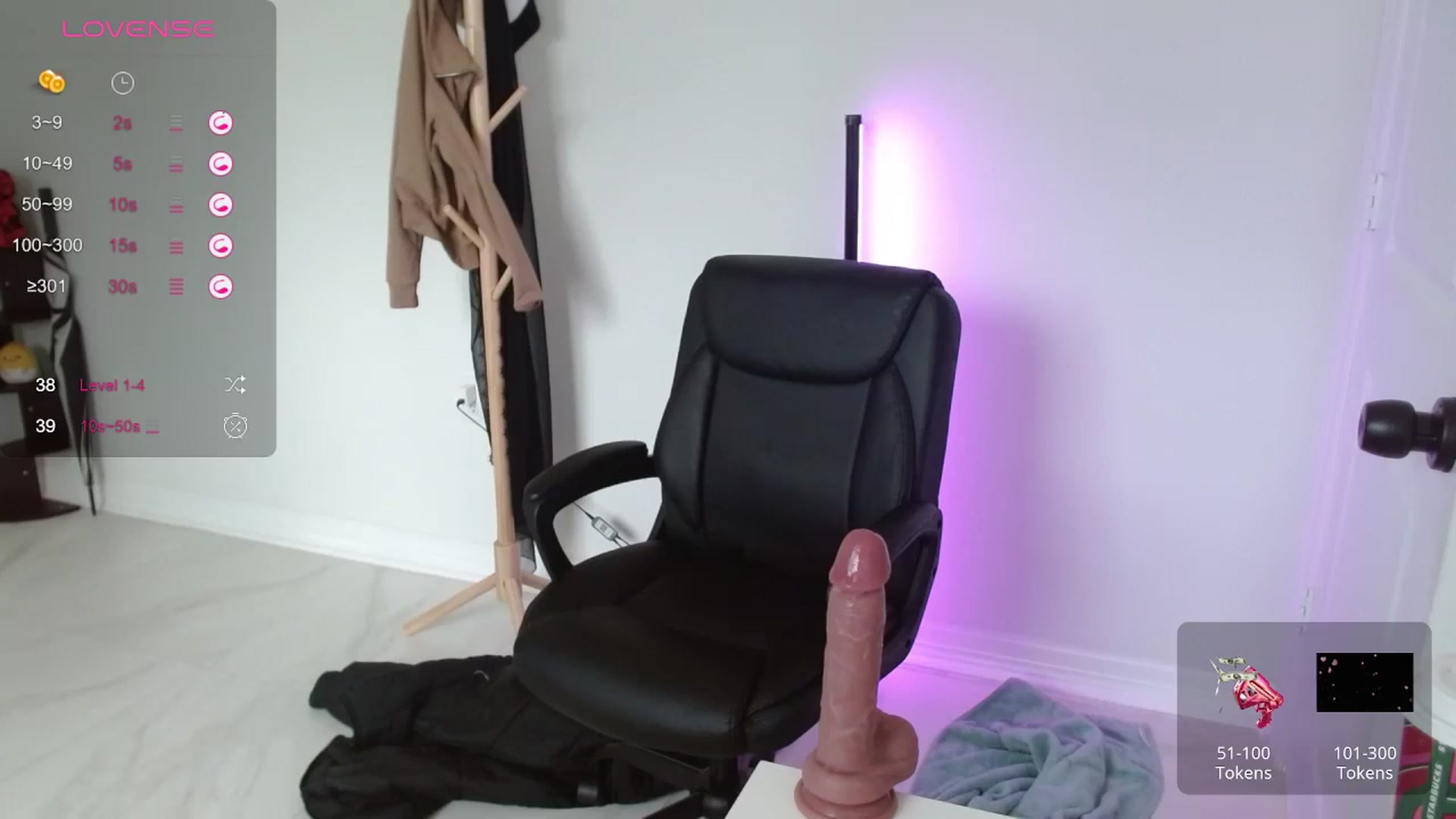 Gallery image thumbnail from Emoxbunny's myfreecams stream on, 12/26/2023, 18:24 image 14 of 20