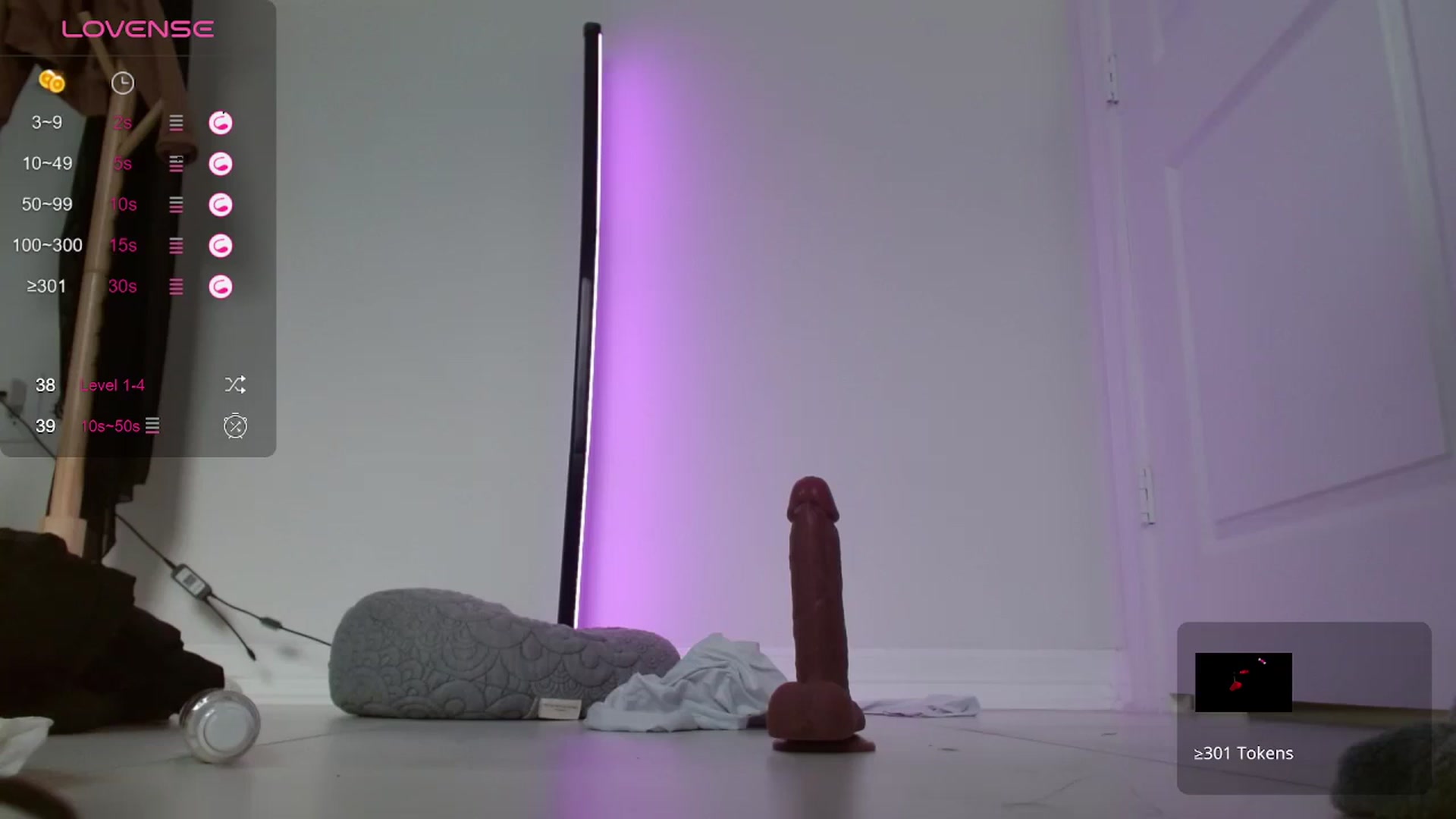 Gallery image thumbnail from Emoxbunny's myfreecams stream on, 12/26/2023, 19:35 image 12 of 20