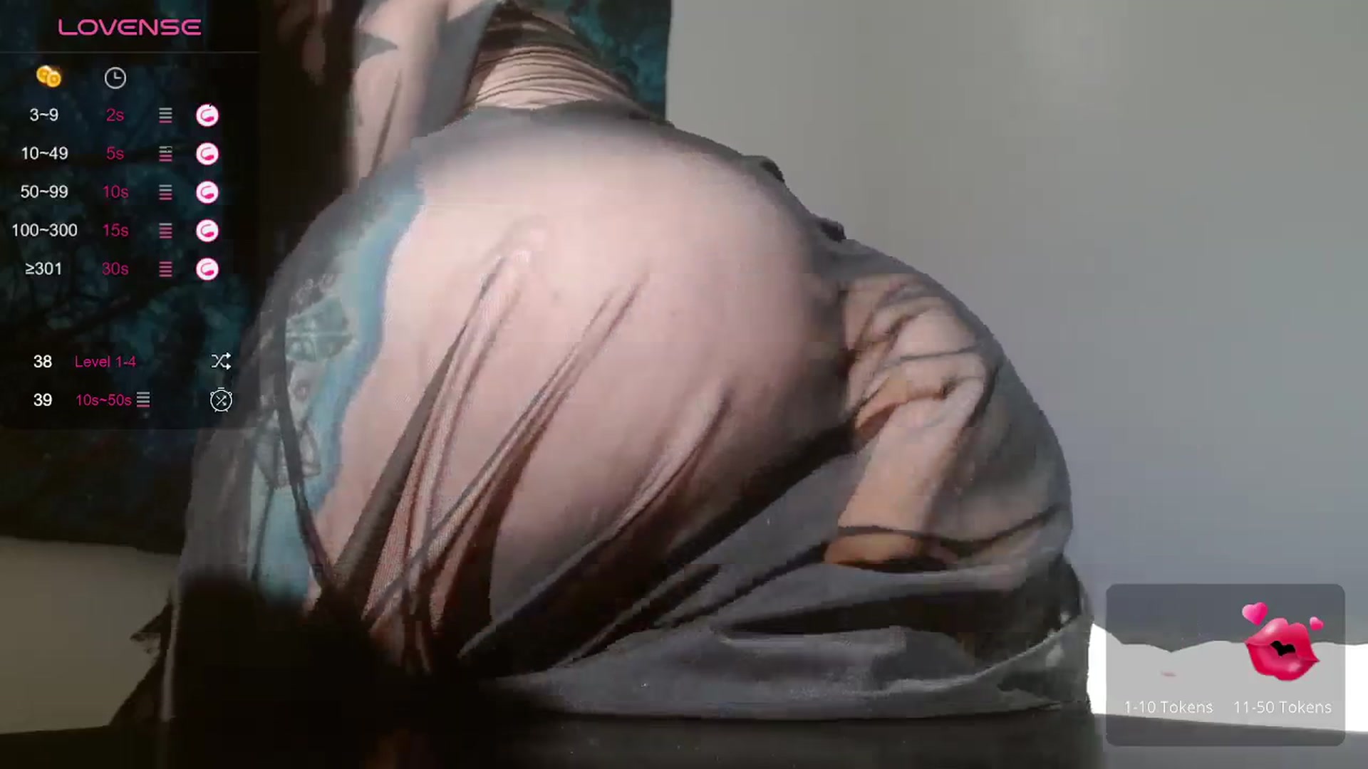 Gallery image thumbnail from Emoxbunny's myfreecams stream on, 12/29/2023, 20:11 image 4 of 20