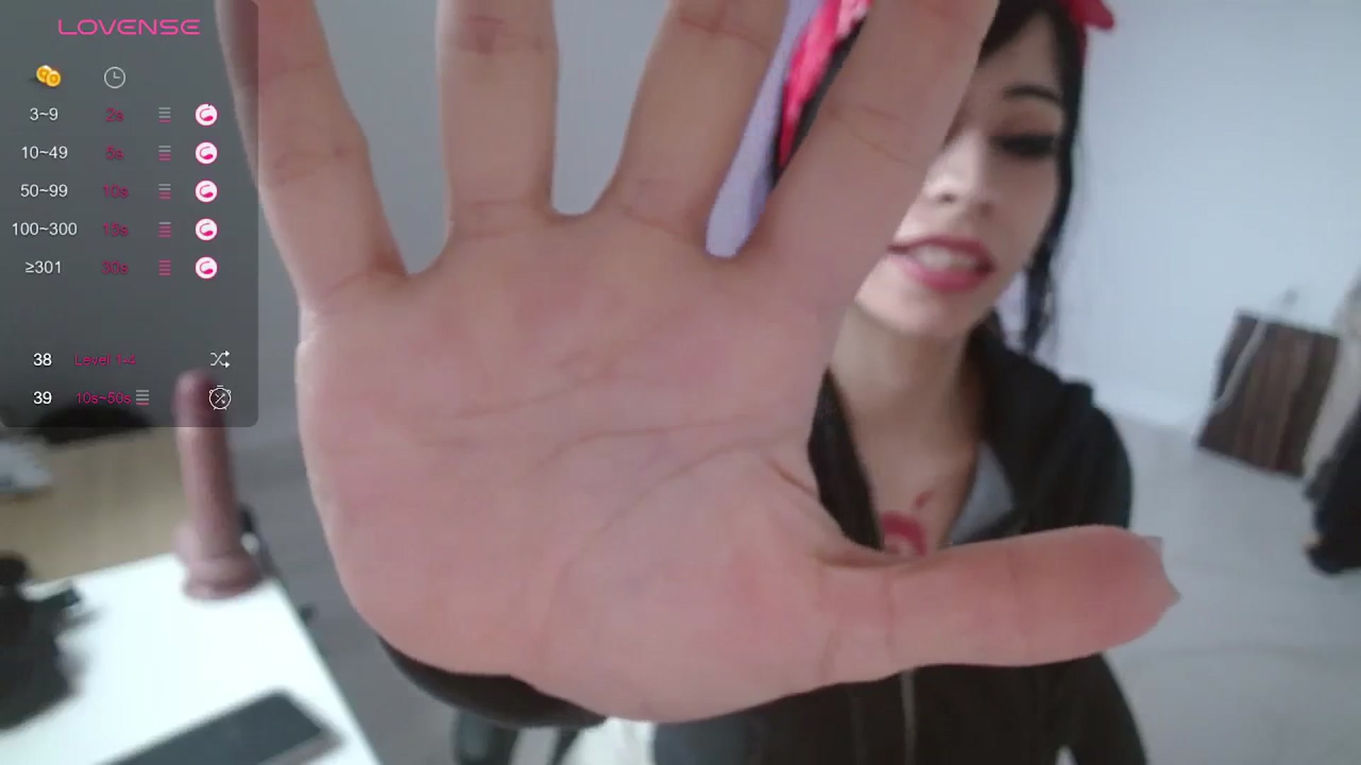 Gallery image thumbnail from Emoxbunny's myfreecams stream on, 01/01/2024, 18:23 image 16 of 20