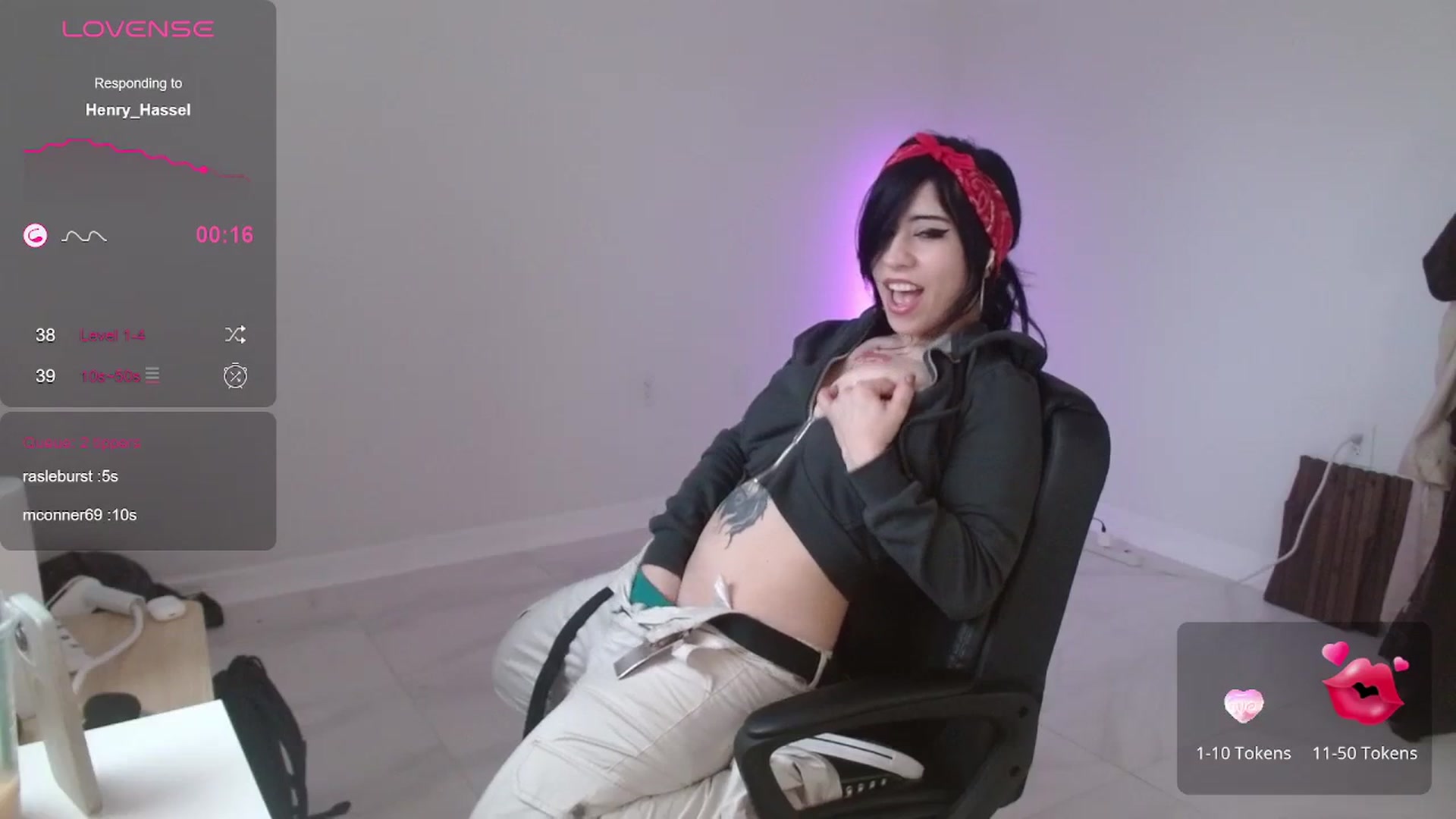 Gallery image thumbnail from Emoxbunny's myfreecams stream on, 01/01/2024, 18:23 image 5 of 20