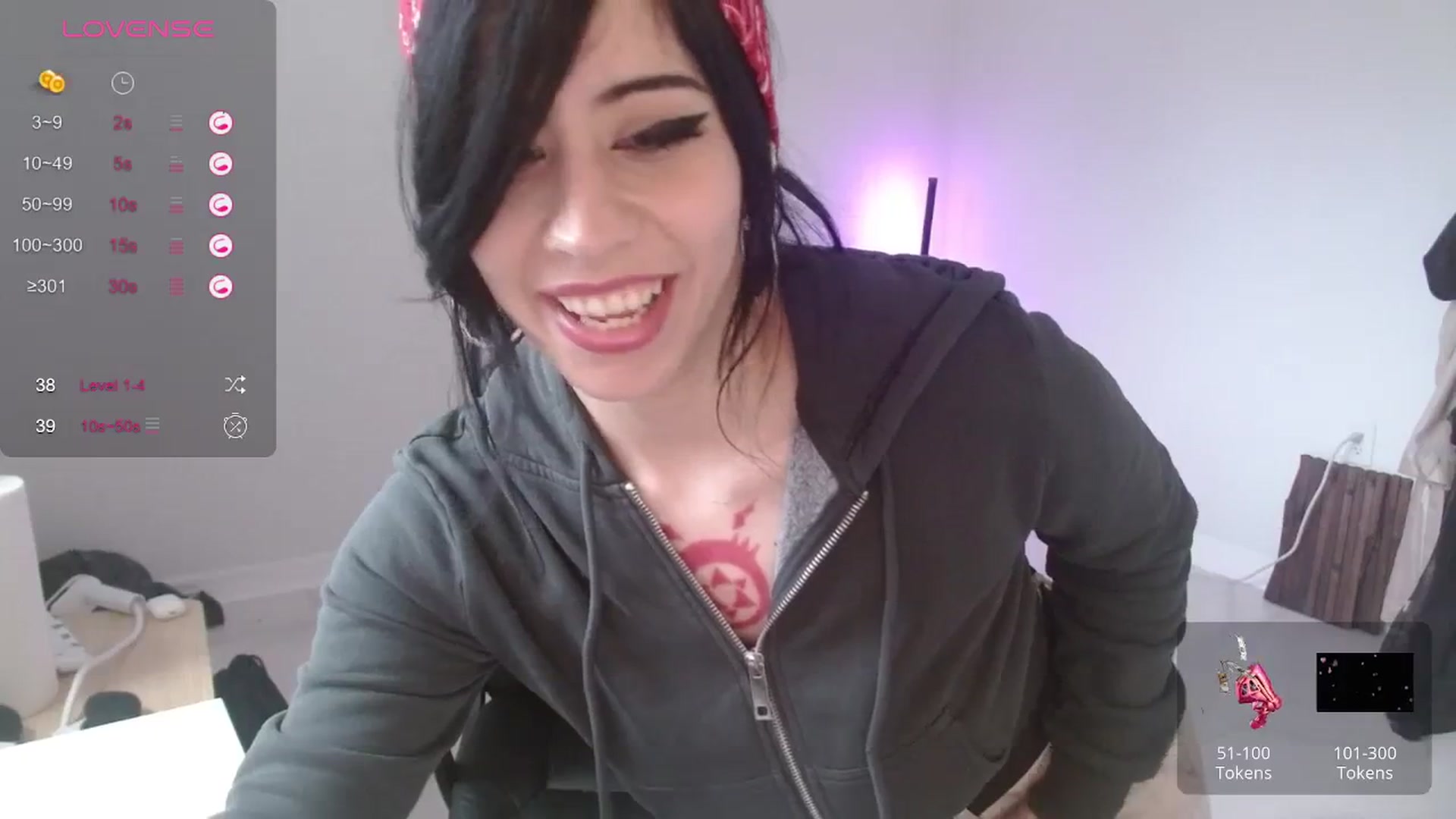 Gallery image thumbnail from Emoxbunny's myfreecams stream on, 01/01/2024, 18:23 image 7 of 20
