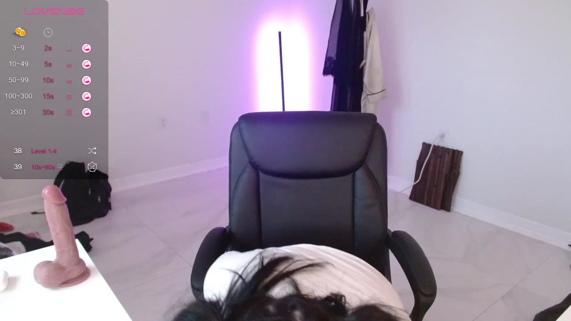 Gallery image thumbnail from Emoxbunny's myfreecams stream on, 01/02/2024, 14:53 image 19 of 20