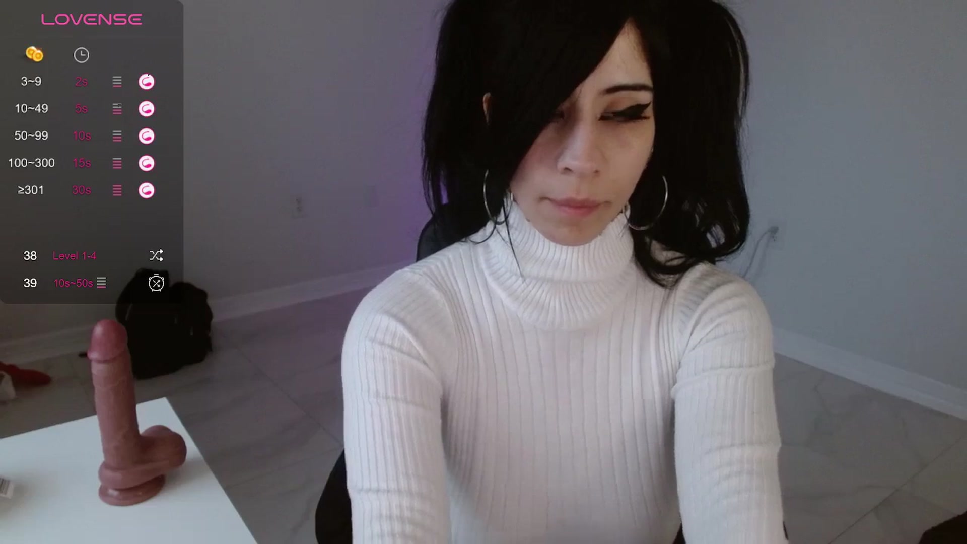 Gallery image thumbnail from Emoxbunny's myfreecams stream on, 01/02/2024, 16:29 image 8 of 20