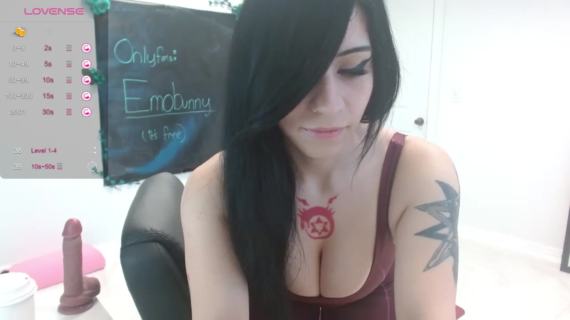 Gallery image thumbnail from Emoxbunny's myfreecams stream on, 01/12/2024, 16:51 image 8 of 20
