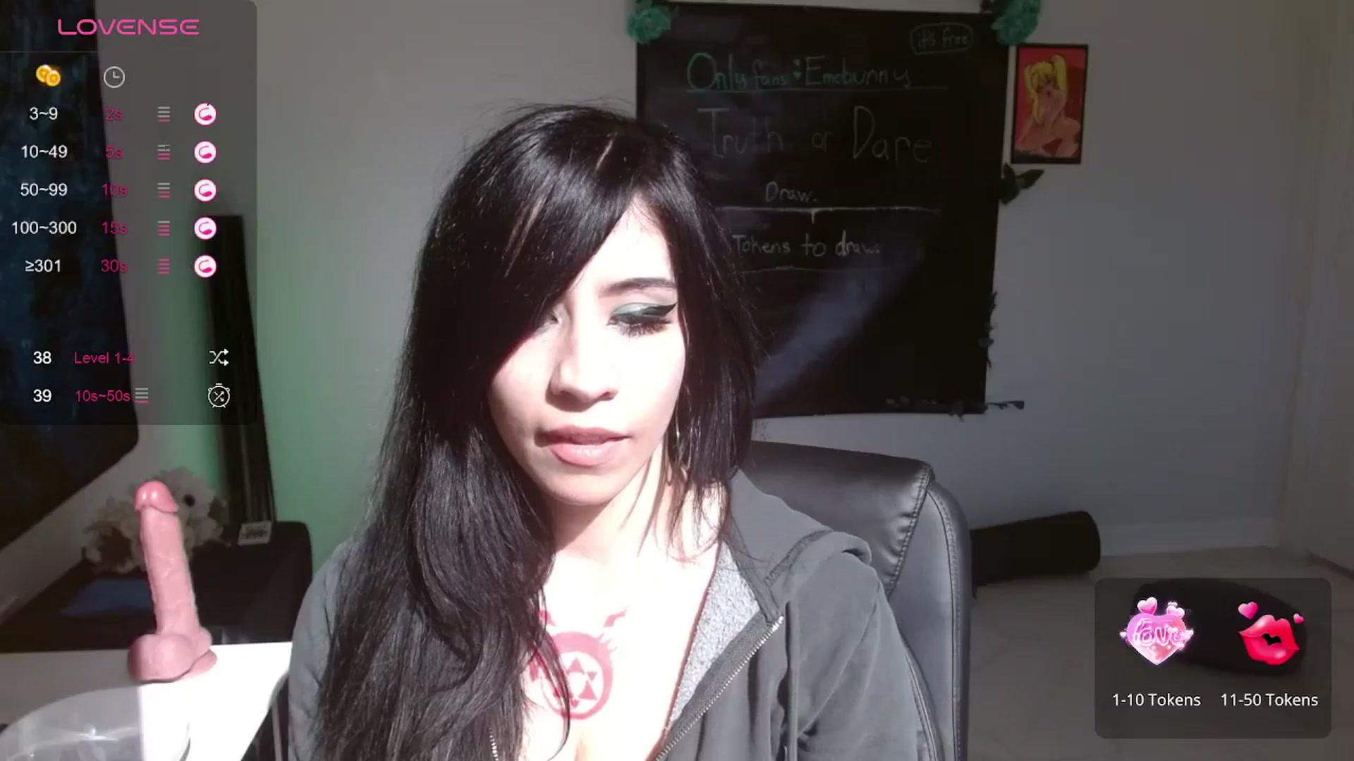 Gallery image thumbnail from Emoxbunny's myfreecams stream on, 01/13/2024, 20:38 image 12 of 20
