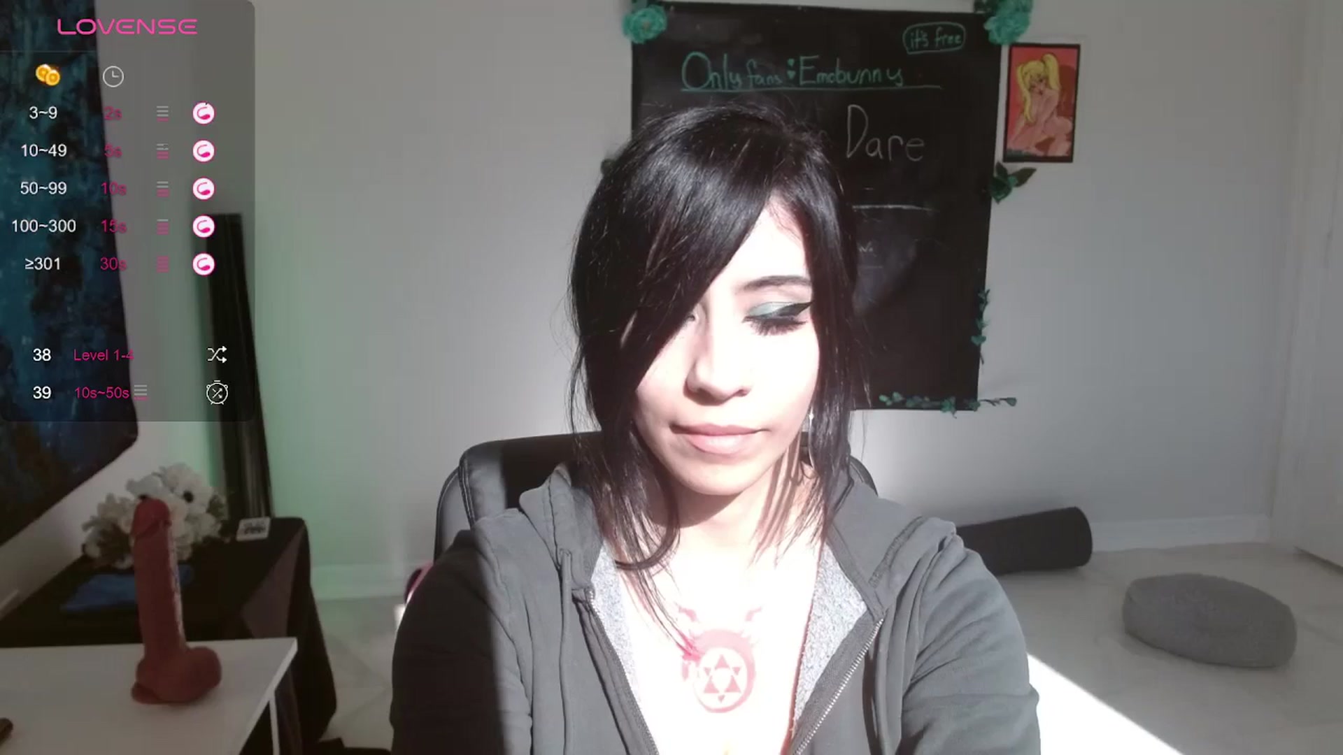 Gallery image thumbnail from Emoxbunny's myfreecams stream on, 01/13/2024, 20:38 image 20 of 20