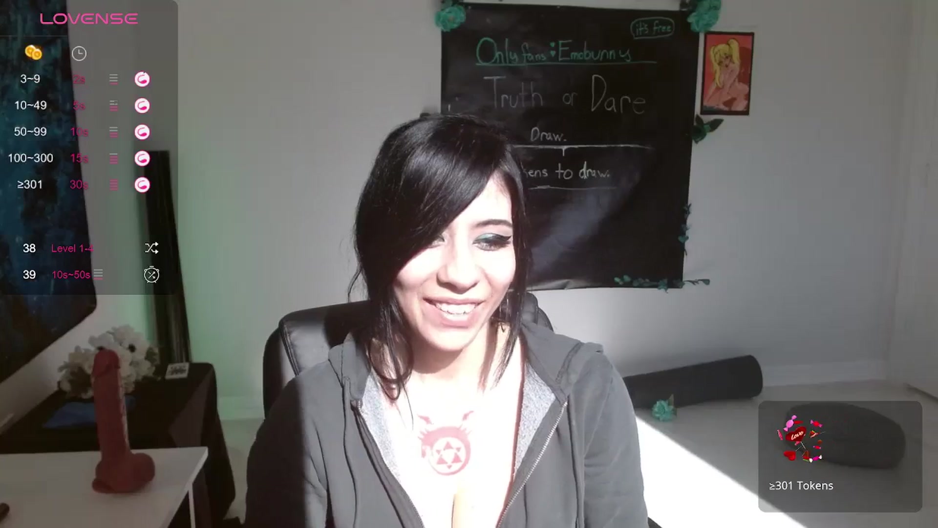 Gallery image thumbnail from Emoxbunny's myfreecams stream on, 01/13/2024, 20:38 image 19 of 20