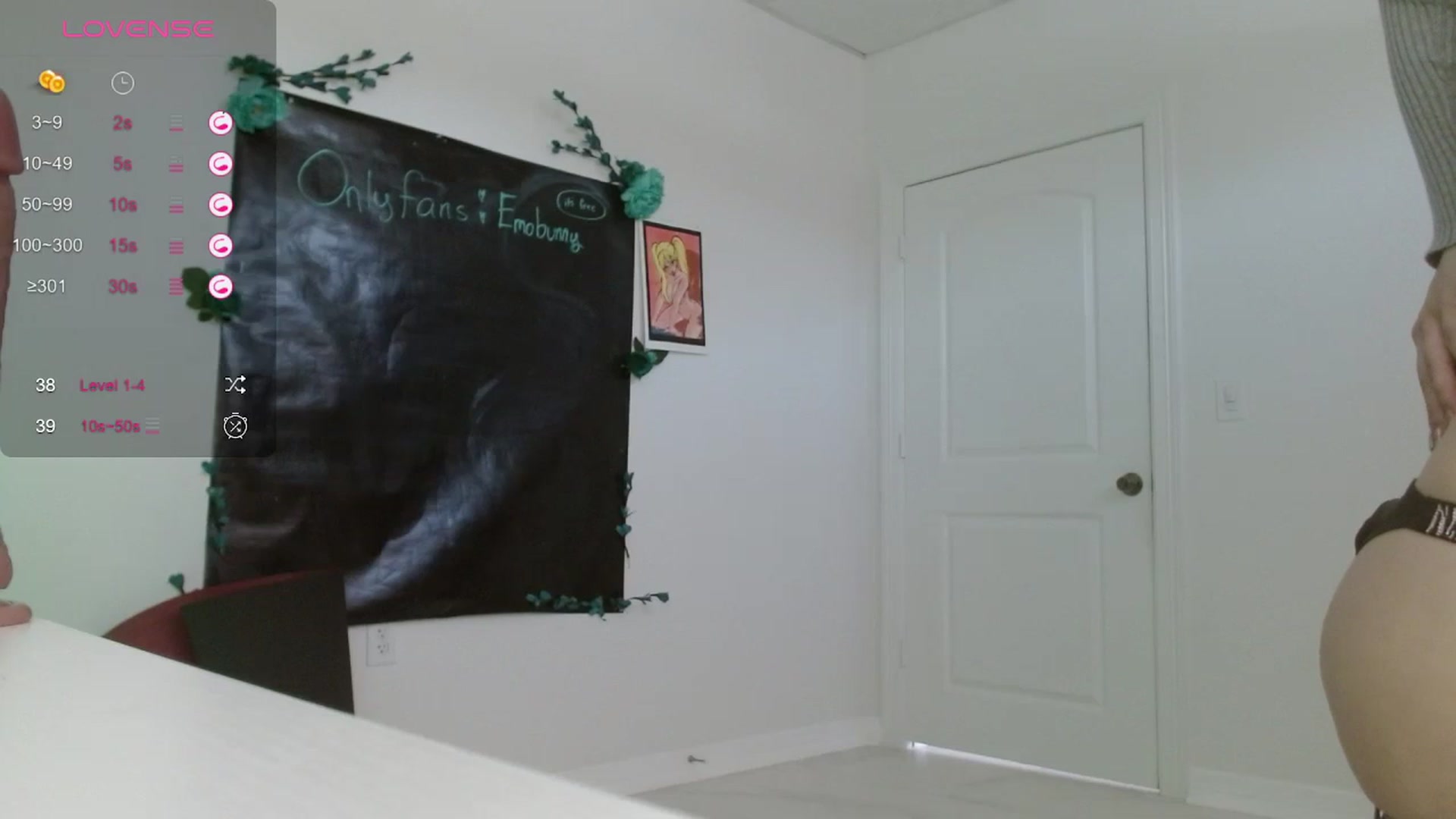 Gallery image thumbnail from Emoxbunny's myfreecams stream on, 01/19/2024, 20:07 image 16 of 20