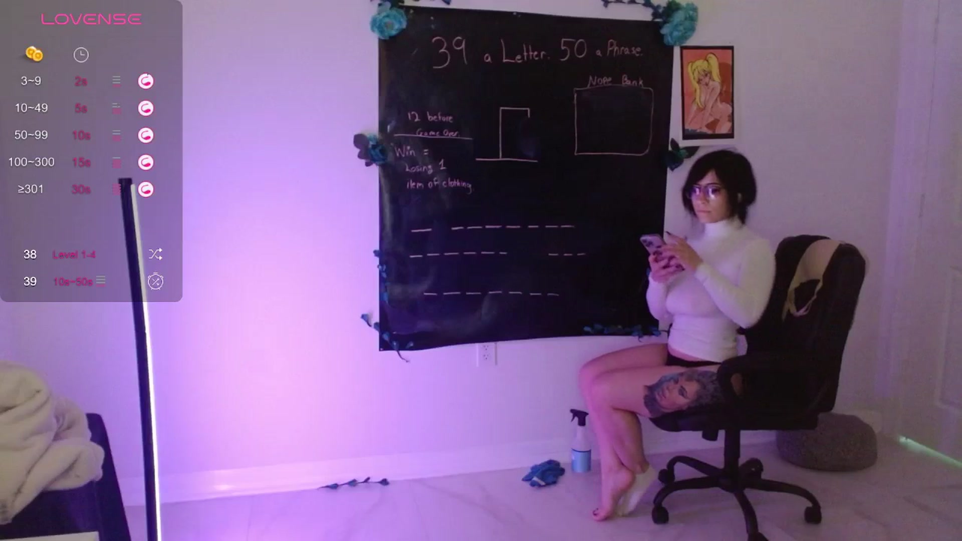 Gallery image thumbnail from Emoxbunny's myfreecams stream on, 01/23/2024, 21:43 image 8 of 20