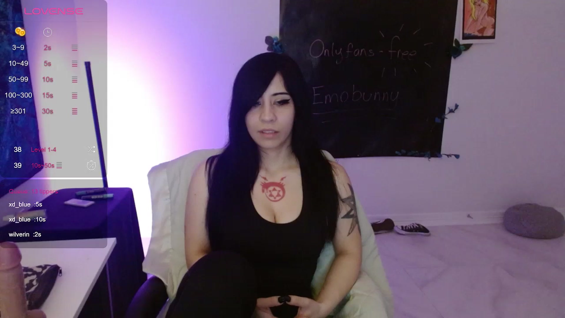 Gallery image thumbnail from Emoxbunny's myfreecams stream on, 01/24/2024, 16:58 image 15 of 20