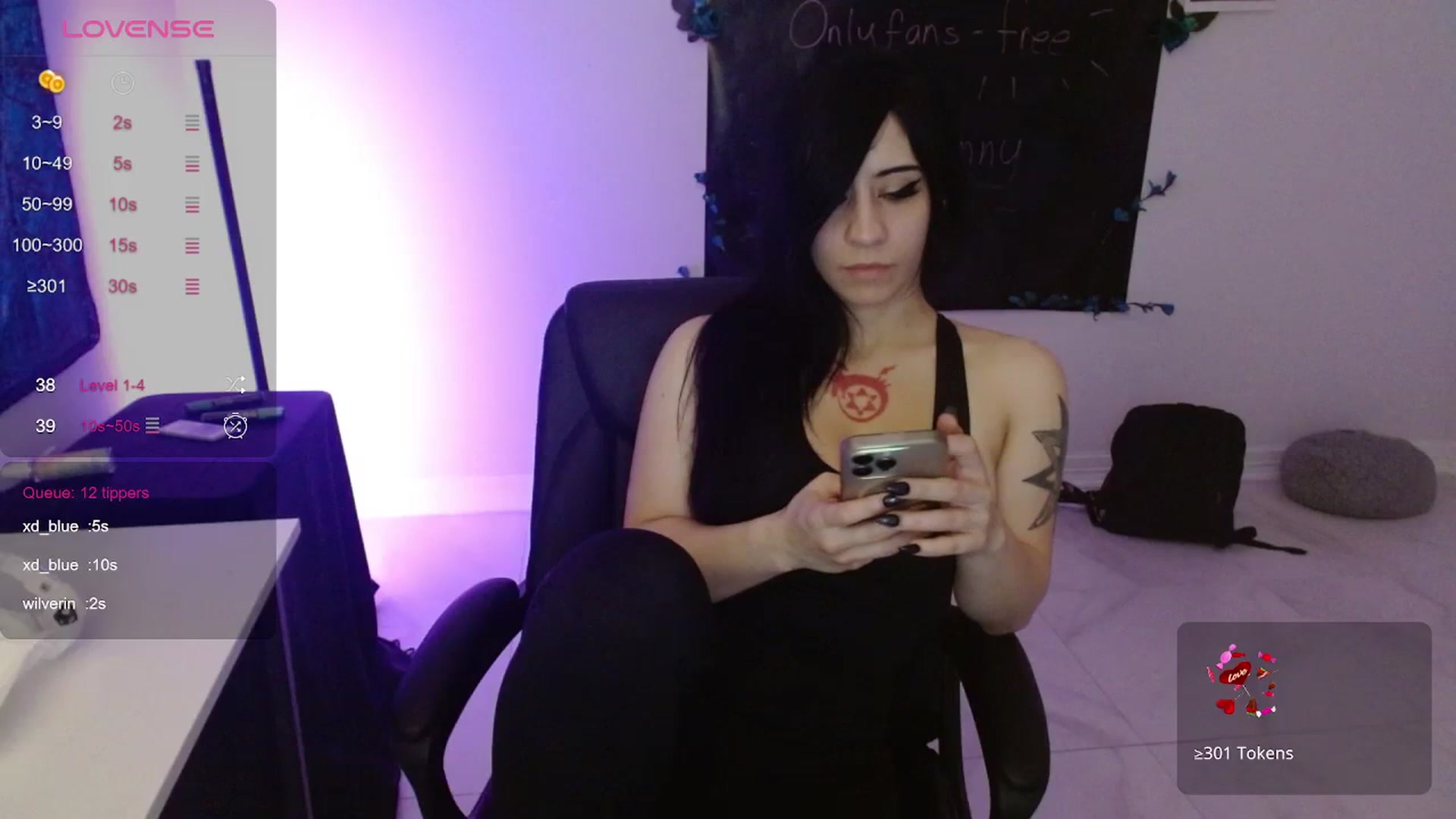 Gallery image thumbnail from Emoxbunny's myfreecams stream on, 01/24/2024, 16:58 image 7 of 20
