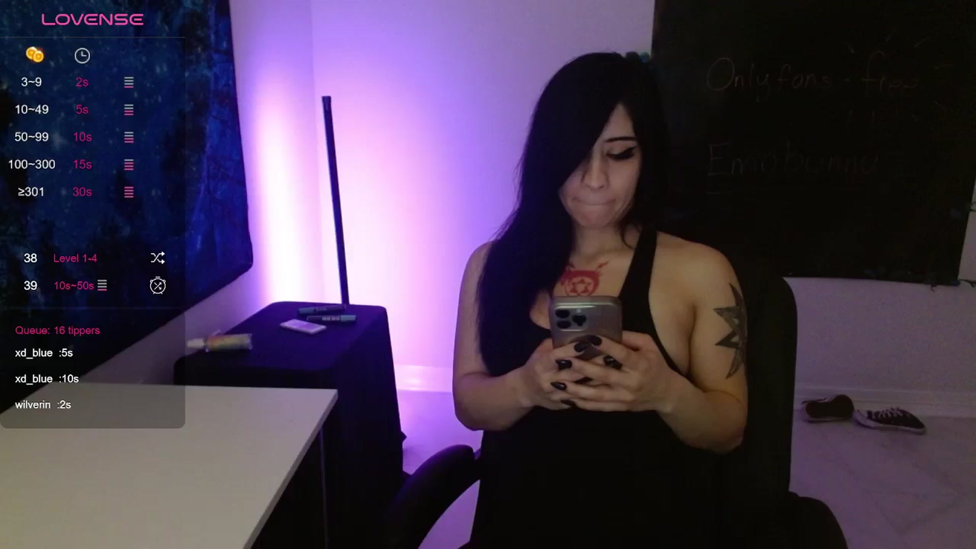 Gallery image thumbnail from Emoxbunny's myfreecams stream on, 01/24/2024, 19:49 image 1 of 20