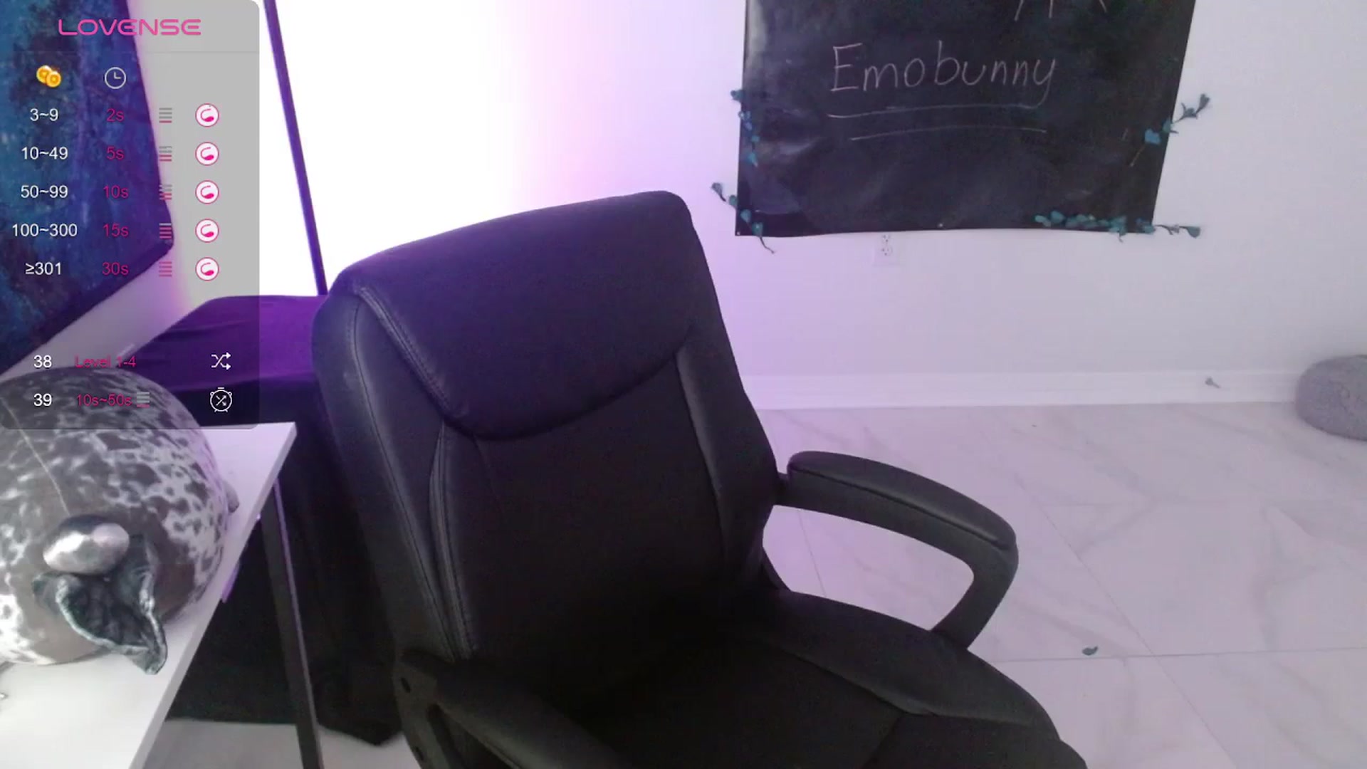 Gallery image thumbnail from Emoxbunny's myfreecams stream on, 01/26/2024, 20:10 image 13 of 20