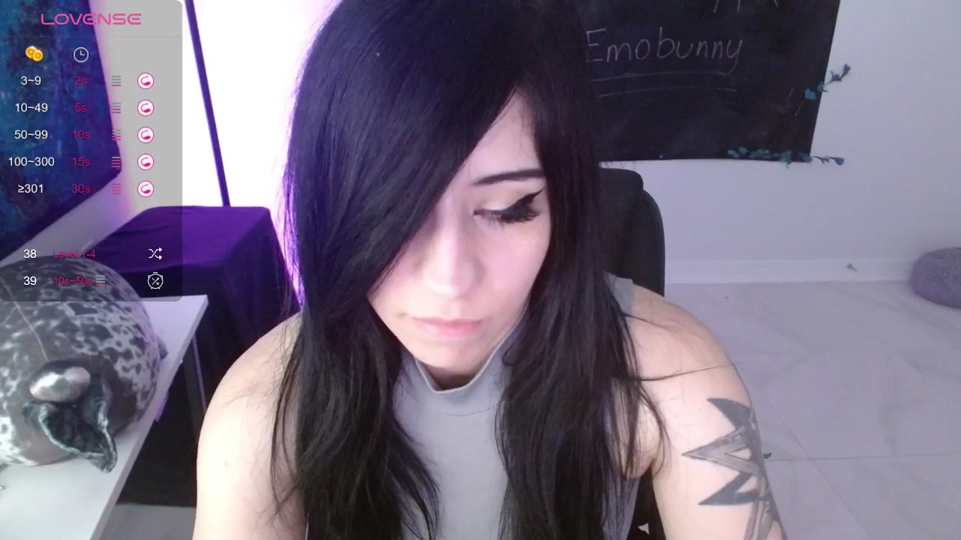 Gallery image thumbnail from Emoxbunny's myfreecams stream on, 01/26/2024, 20:10 image 5 of 20