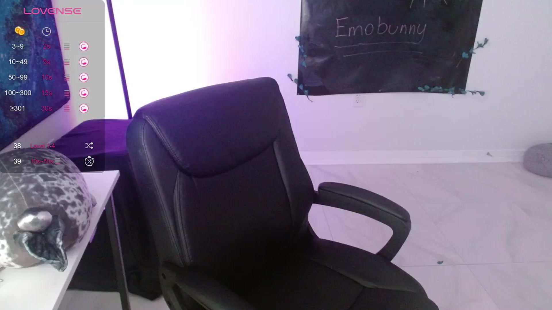 Gallery image thumbnail from Emoxbunny's myfreecams stream on, 01/26/2024, 20:10 image 15 of 20