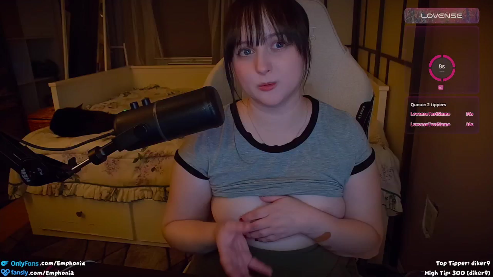 Gallery image thumbnail from Emphonia's myfreecams stream on, 08/11/2024, 06:04 image 9 of 20