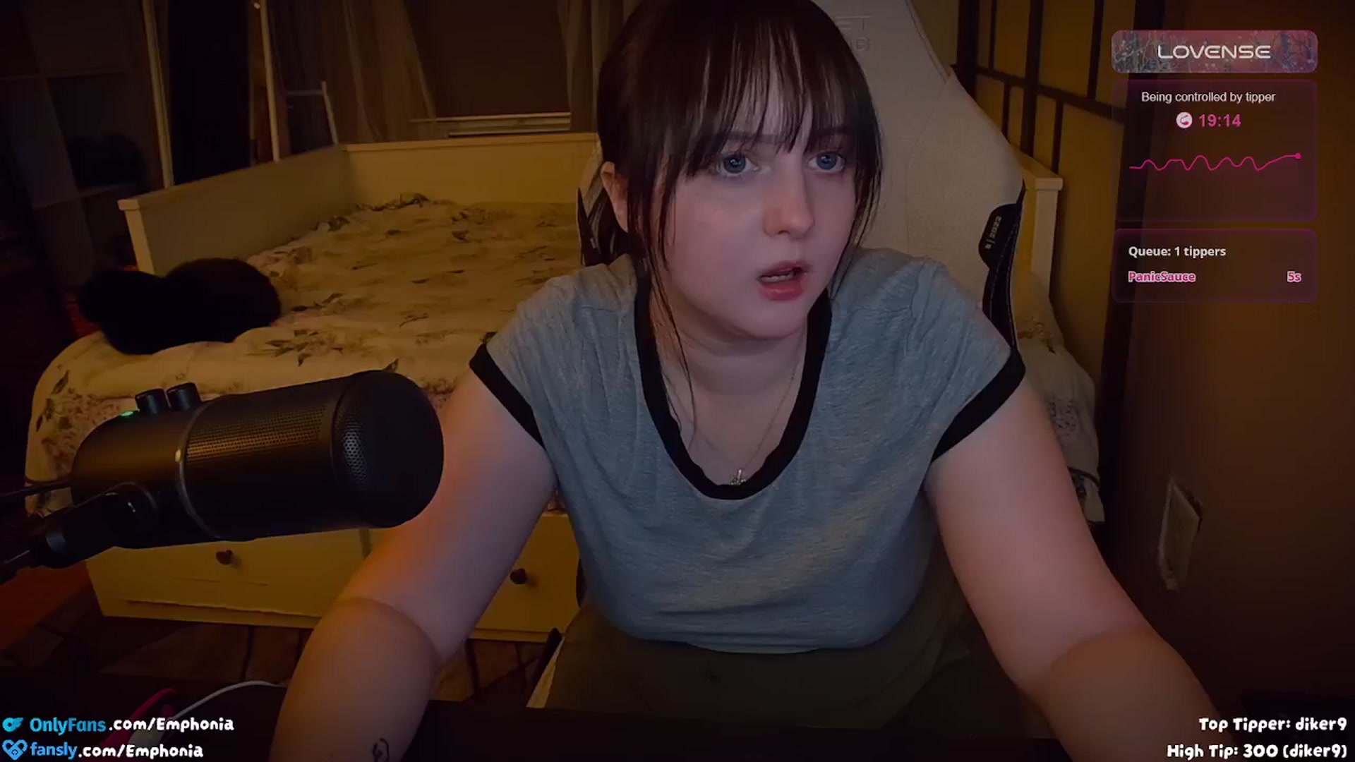 Gallery image thumbnail from Emphonia's myfreecams stream on, 08/11/2024, 06:04 image 18 of 20
