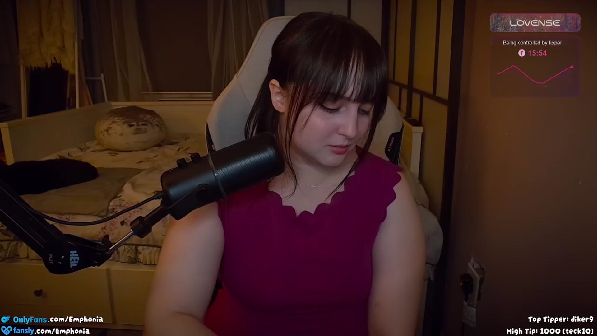 Gallery image thumbnail from Emphonia's myfreecams stream on, 08/17/2024, 03:25 image 5 of 20
