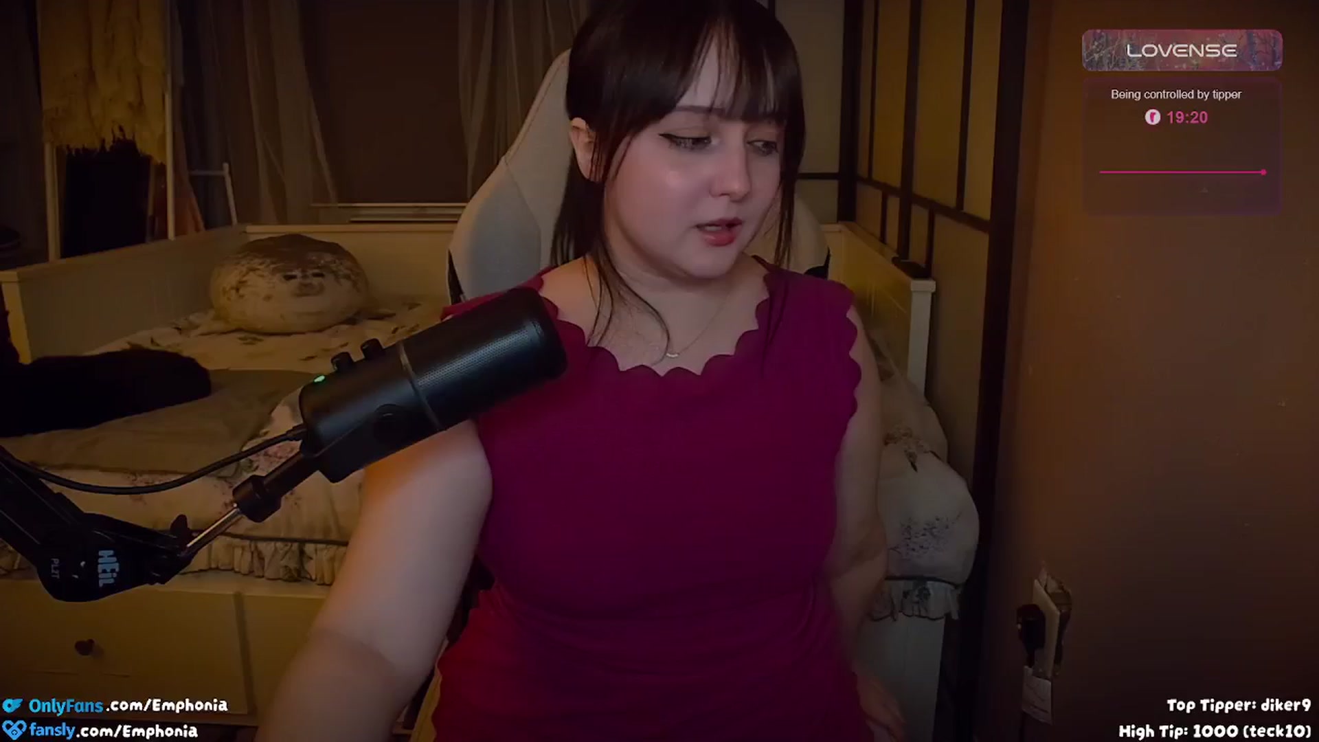 Gallery image thumbnail from Emphonia's myfreecams stream on, 08/17/2024, 03:25 image 7 of 20