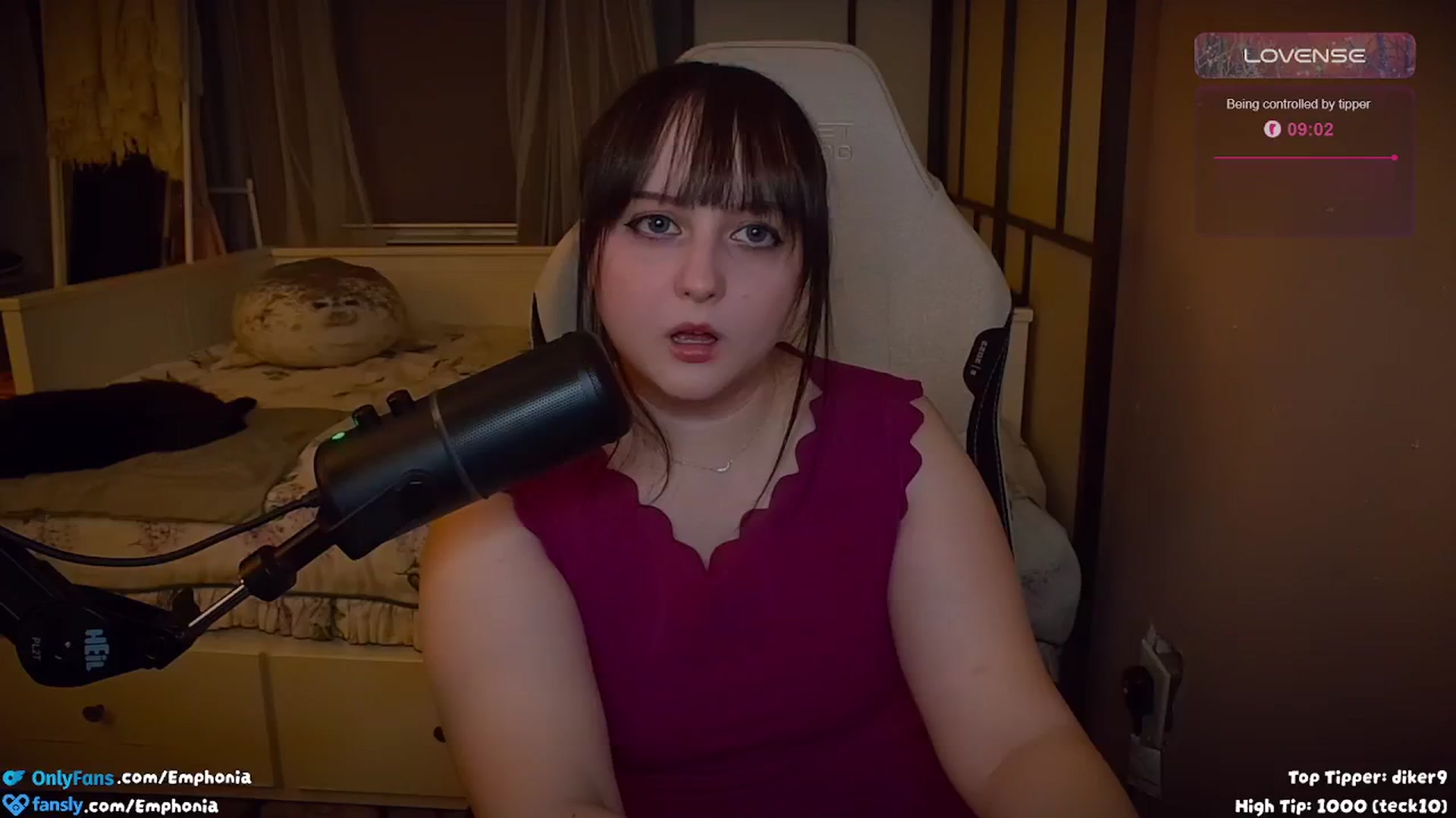 Gallery image thumbnail from Emphonia's myfreecams stream on, 08/17/2024, 03:25 image 1 of 20