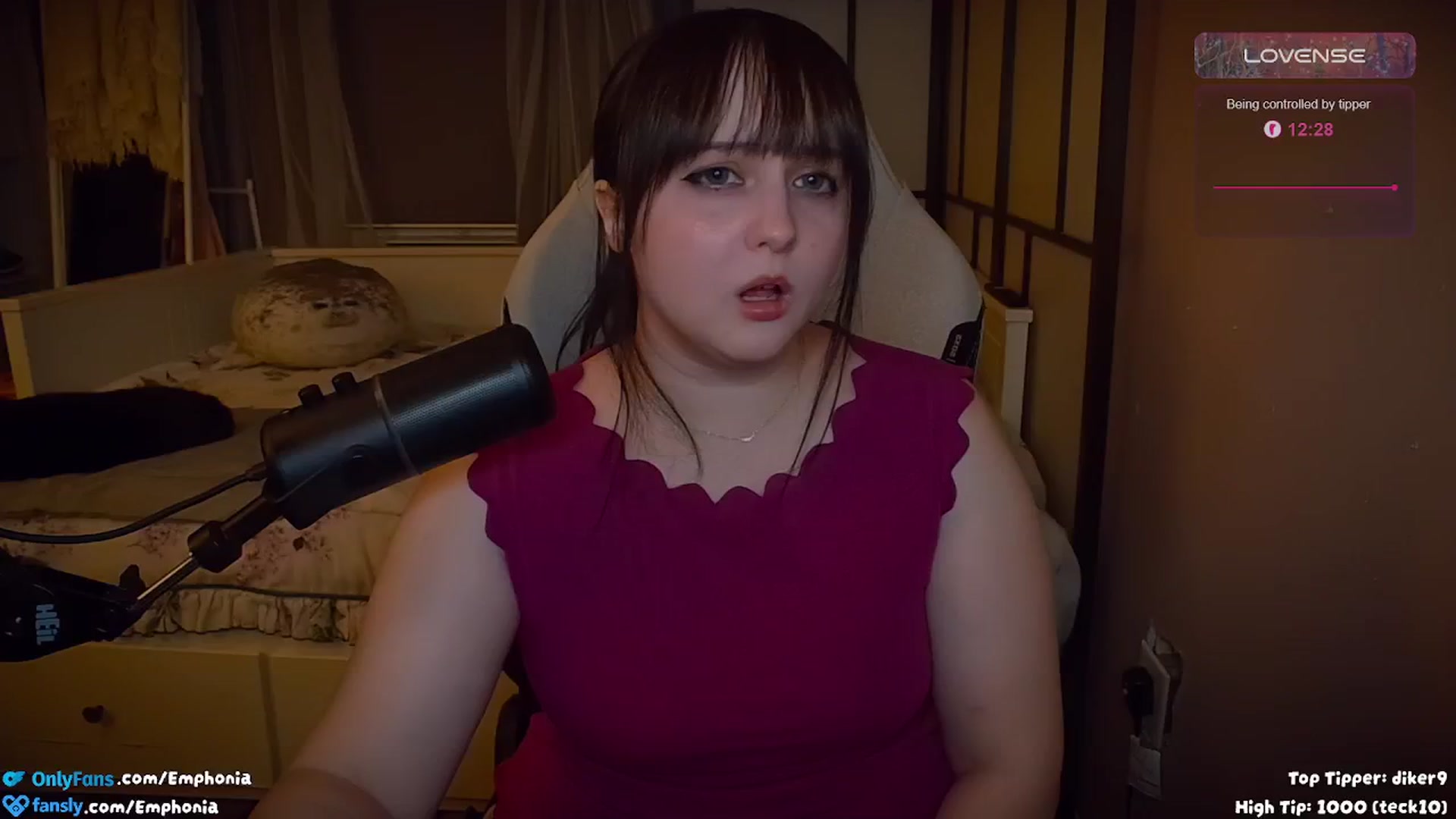 Gallery image thumbnail from Emphonia's myfreecams stream on, 08/17/2024, 03:25 image 3 of 20