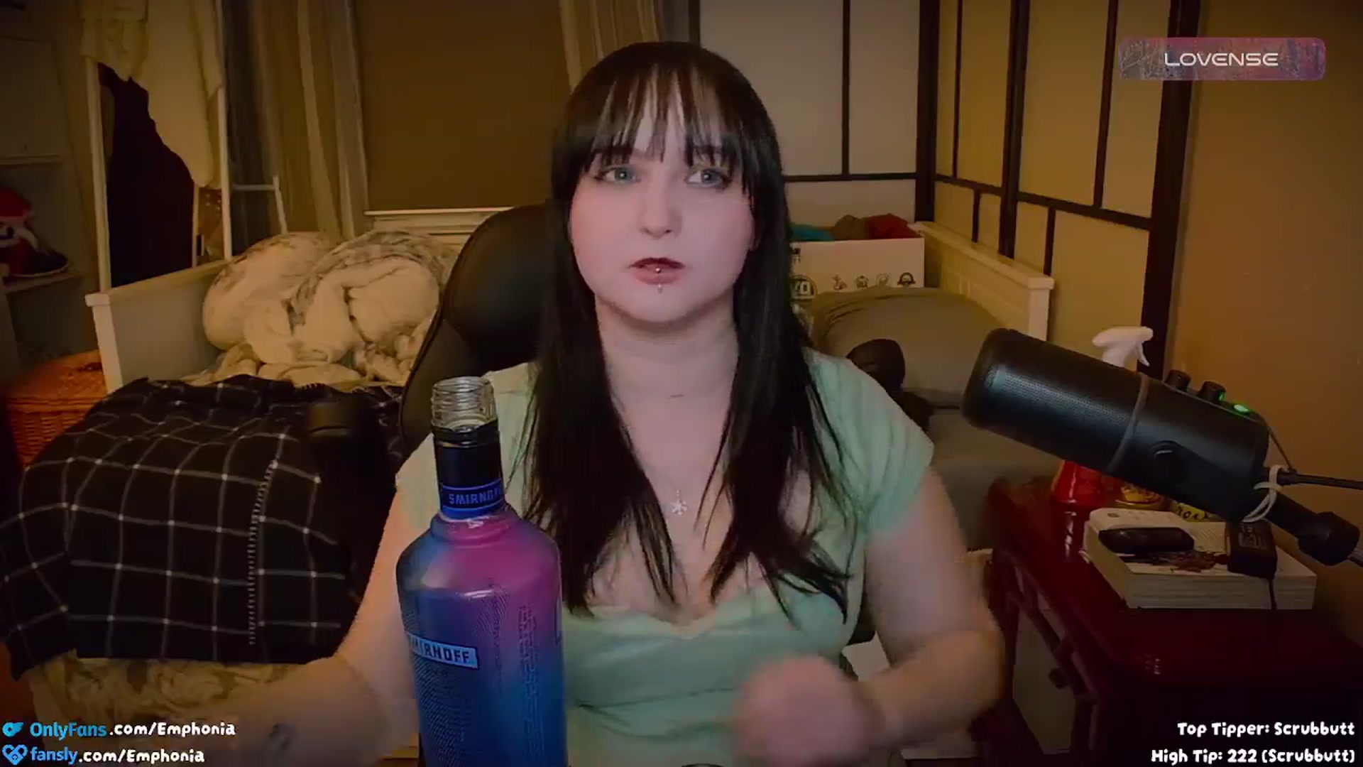 Gallery image thumbnail from Emphonia's myfreecams stream on, 09/07/2024, 03:56 image 9 of 20