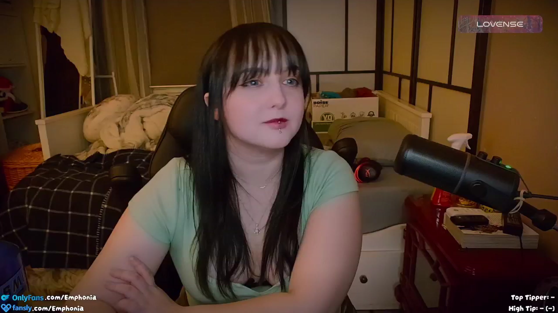 Gallery image thumbnail from Emphonia's myfreecams stream on, 09/07/2024, 03:56 image 6 of 20