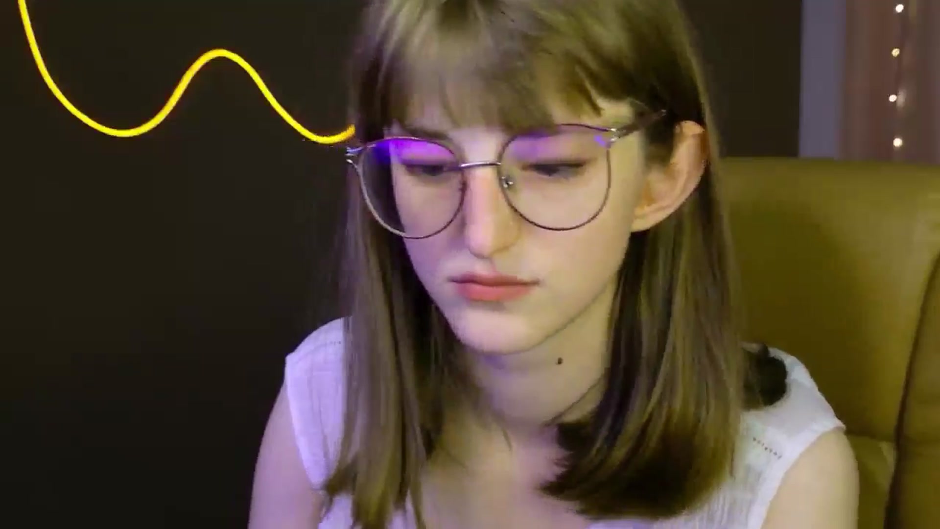 Gallery image thumbnail from EmyLure's myfreecams stream on, 09/07/2025, 17:11 image 18 of 20
