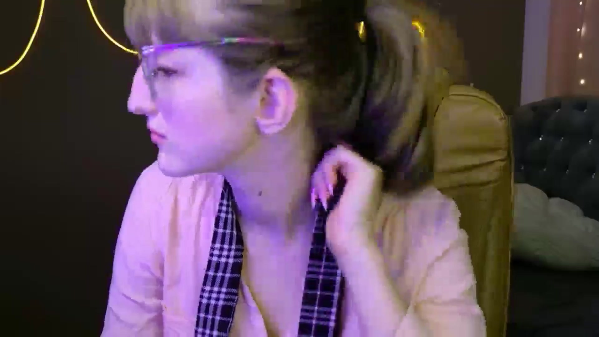 Gallery image thumbnail from EmyLure's myfreecams stream on, 09/07/2025, 19:51 image 16 of 20