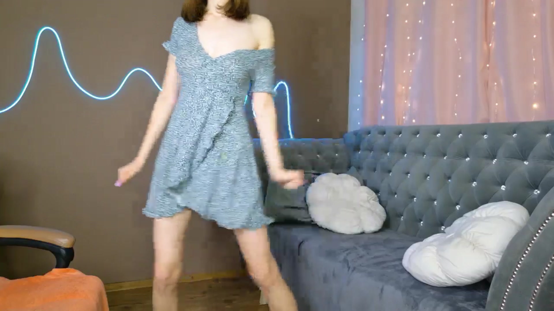 Gallery image thumbnail from EmyLure's myfreecams stream on, 09/21/2025, 17:27 image 20 of 20