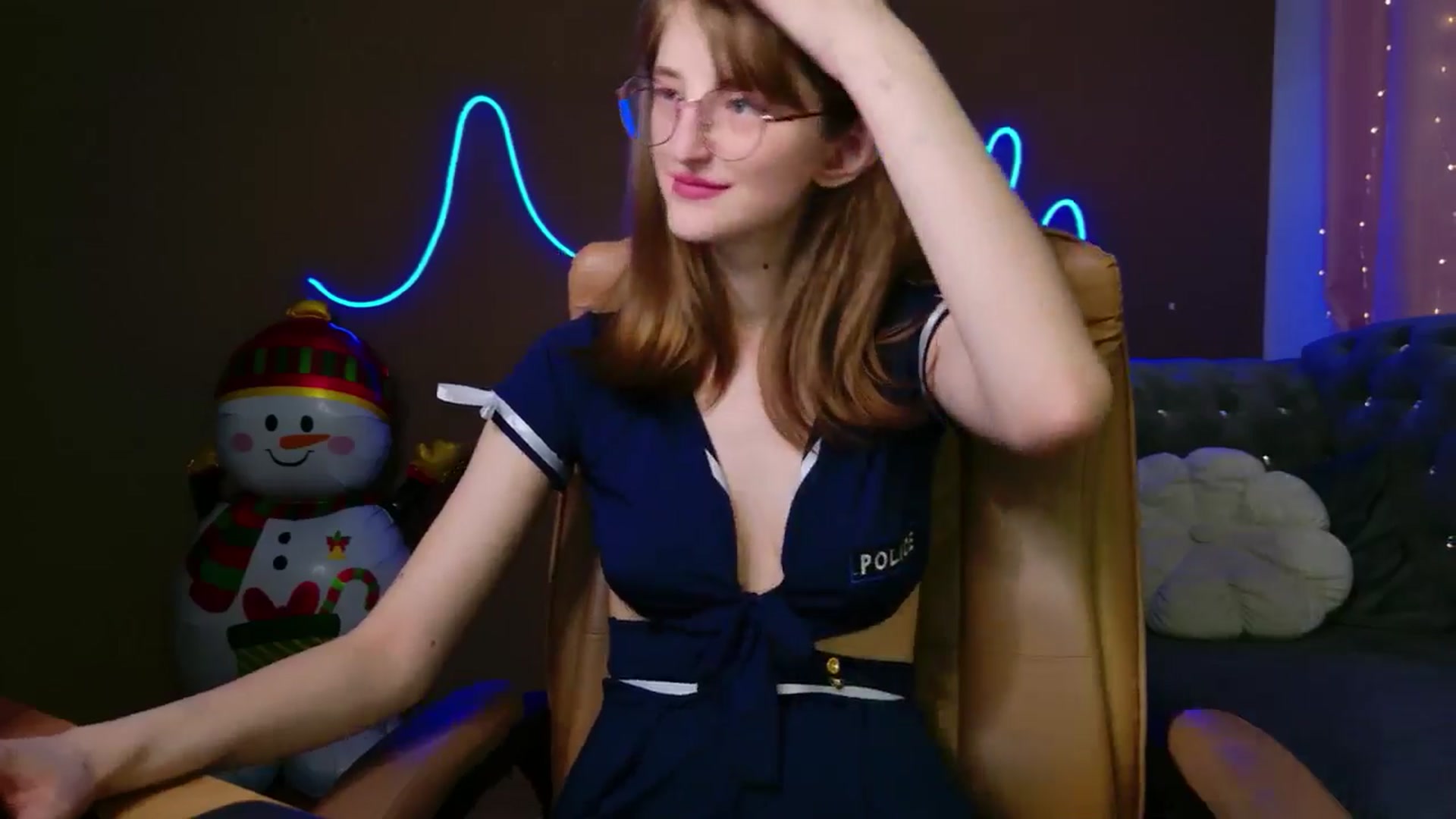 Gallery image thumbnail from EmyLure's myfreecams stream on, 12/29/2025, 11:06 image 2 of 20