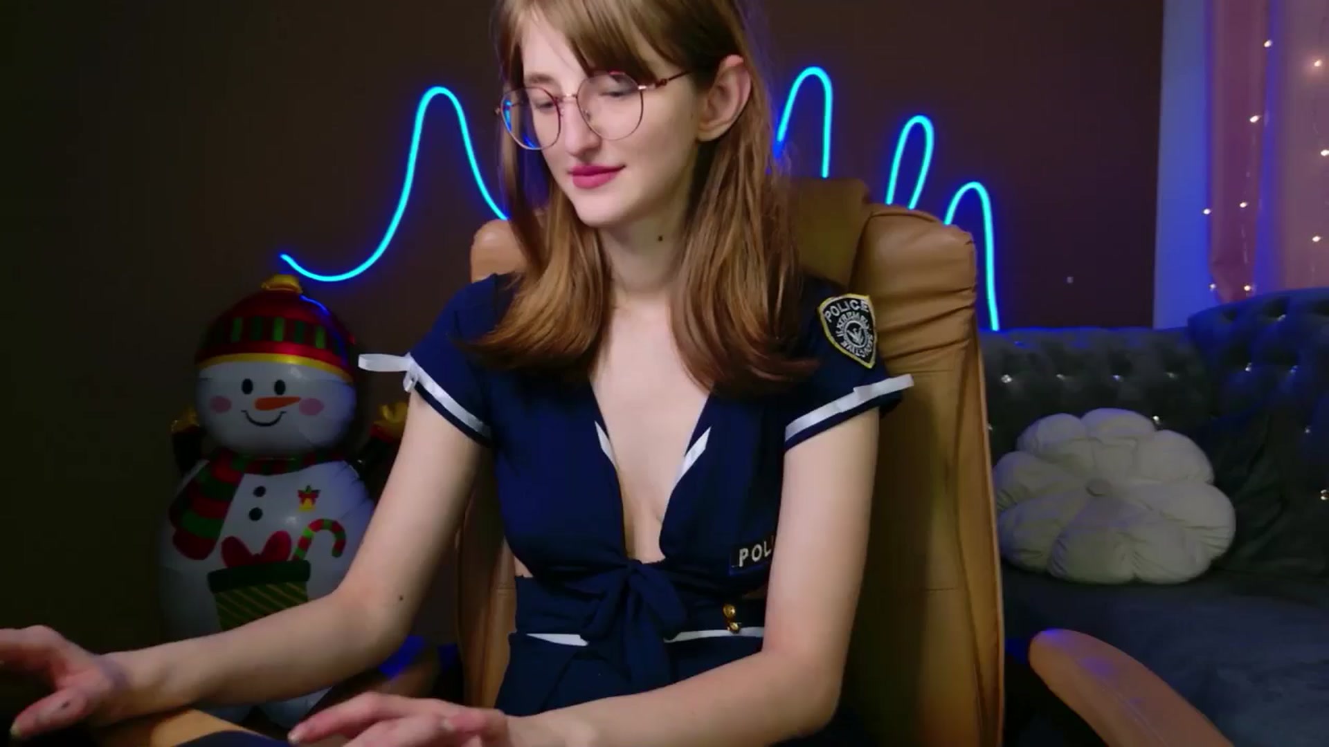 Gallery image thumbnail from EmyLure's myfreecams stream on, 12/29/2025, 11:06 image 1 of 20