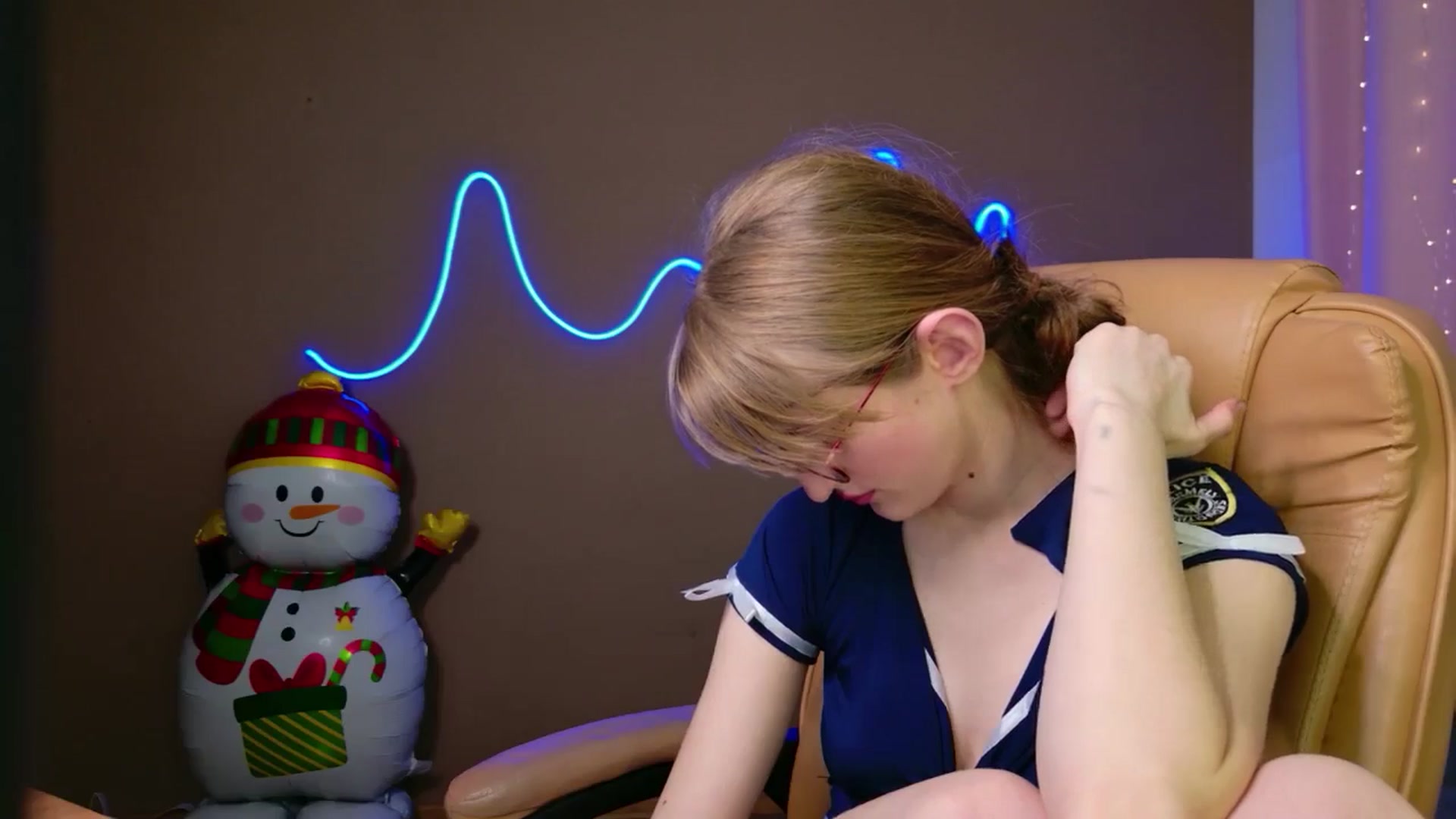 Gallery image thumbnail from EmyLure's myfreecams stream on, 12/29/2025, 13:48 image 3 of 20