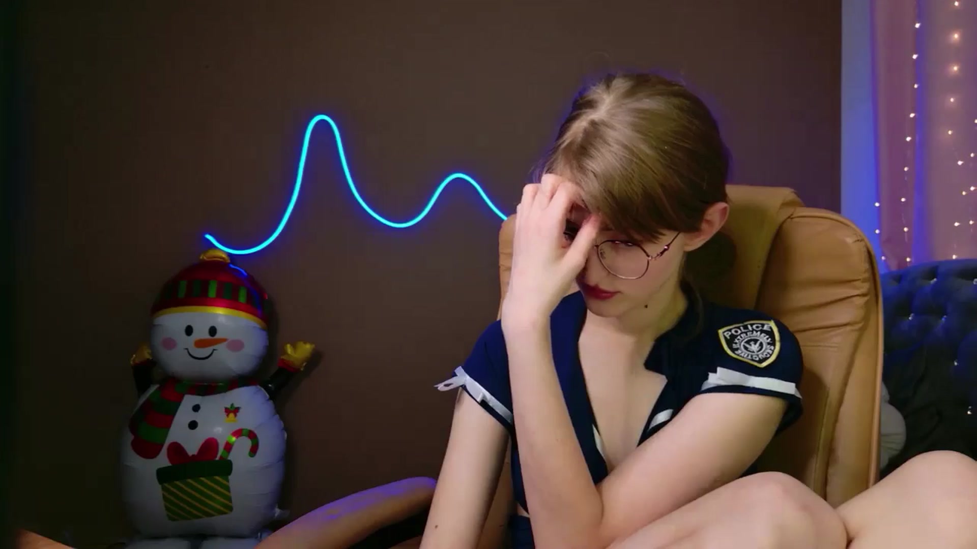 Gallery image thumbnail from EmyLure's myfreecams stream on, 12/29/2025, 13:48 image 7 of 20