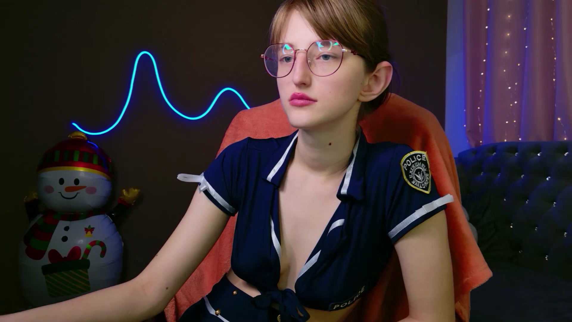 Gallery image thumbnail from EmyLure's myfreecams stream on, 12/29/2025, 17:25 image 1 of 20