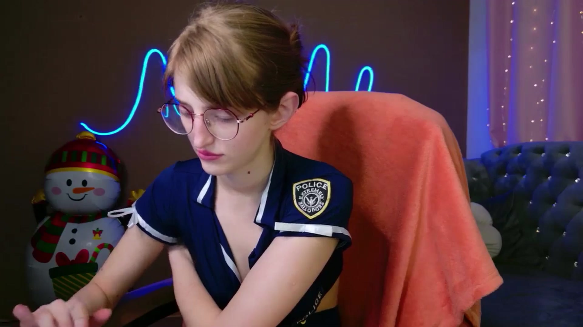 Gallery image thumbnail from EmyLure's myfreecams stream on, 12/29/2025, 17:25 image 8 of 20