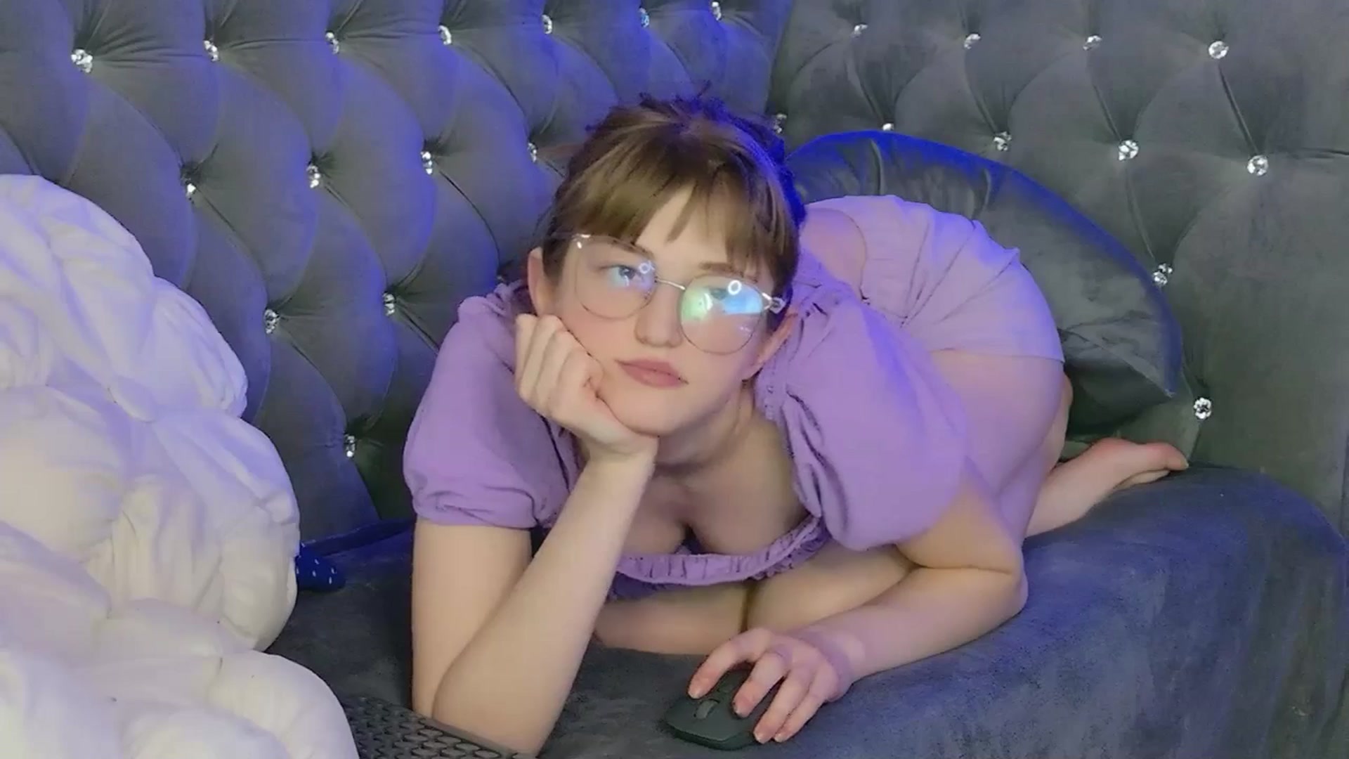 Gallery image thumbnail from EmyLure's myfreecams stream on, 03/08/2026, 11:34 image 16 of 20