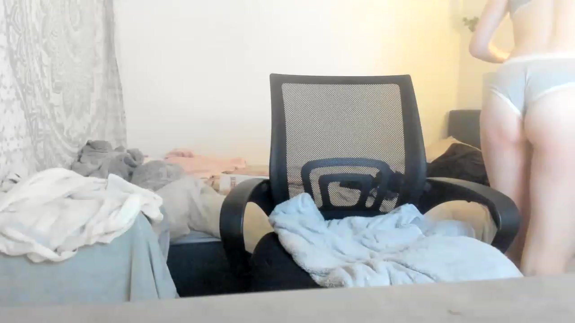 Gallery image thumbnail from Enbyangel2's myfreecams stream on, 02/18/2023, 21:35 image 3 of 20