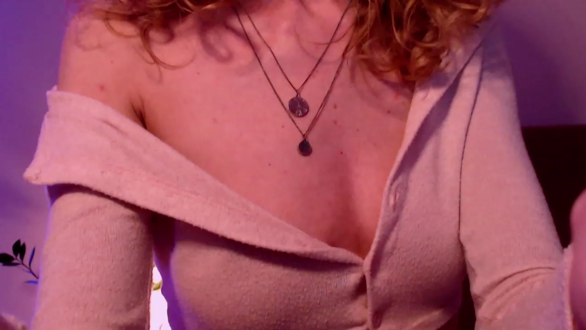 Gallery image thumbnail from Enchanti's myfreecams stream on, 02/24/2023, 24:27 image 1 of 20