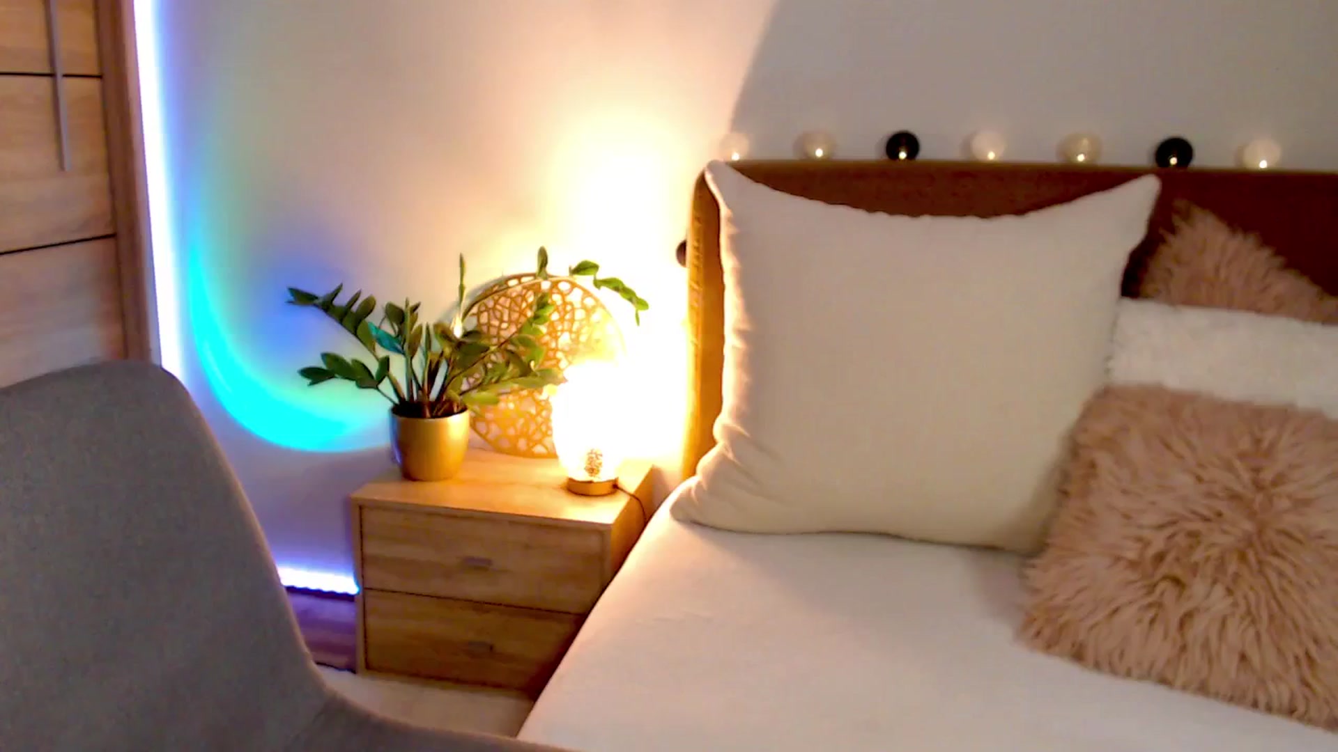 Gallery image thumbnail from Enchanti's myfreecams stream on, 01/30/2025, 15:46 image 10 of 20