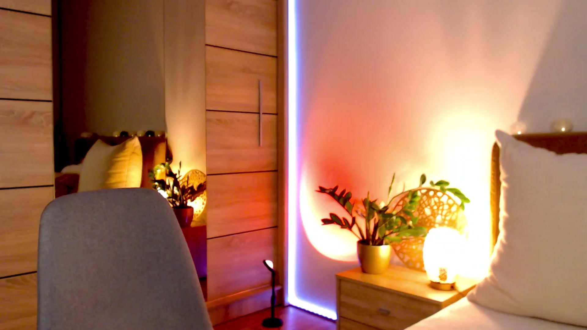 Gallery image thumbnail from Enchanti's myfreecams stream on, 01/31/2025, 15:26 image 9 of 20