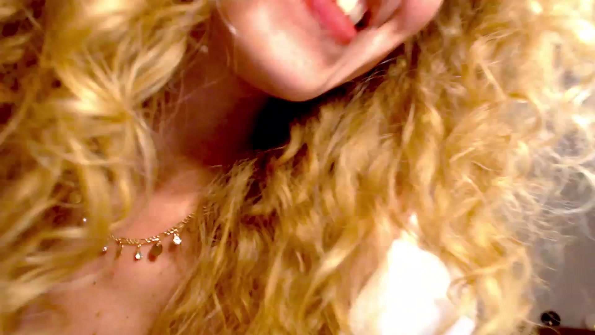 Gallery image thumbnail from Enchanti's myfreecams stream on, 04/19/2025, 18:35 image 11 of 20