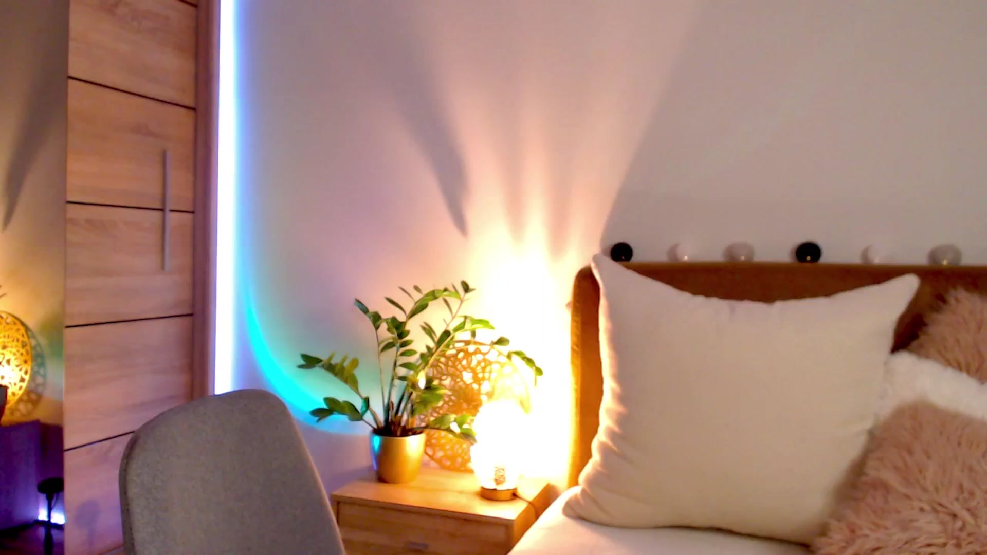 Gallery image thumbnail from Enchanti's myfreecams stream on, 05/27/2025, 21:22 image 14 of 20